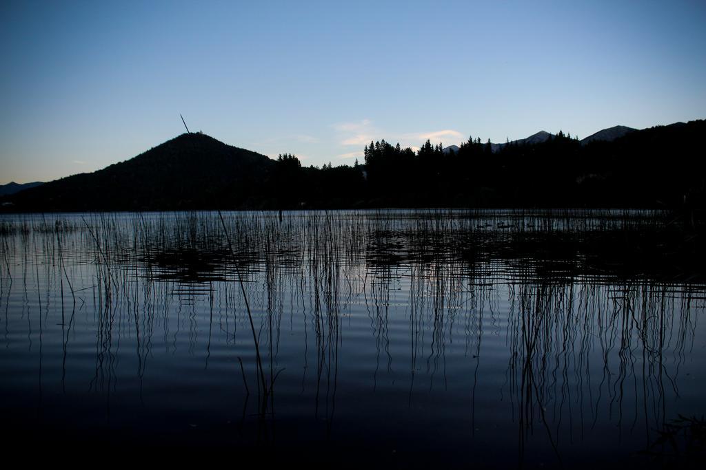 Los Juncos Patagonian Lake House Сан-Карлос-де-Барилоче Экстерьер фото