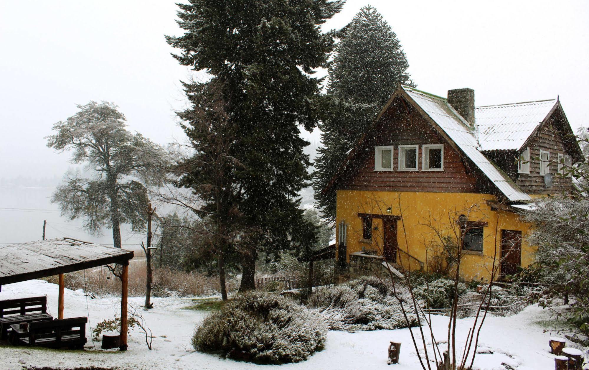 Los Juncos Patagonian Lake House Сан-Карлос-де-Барилоче Экстерьер фото